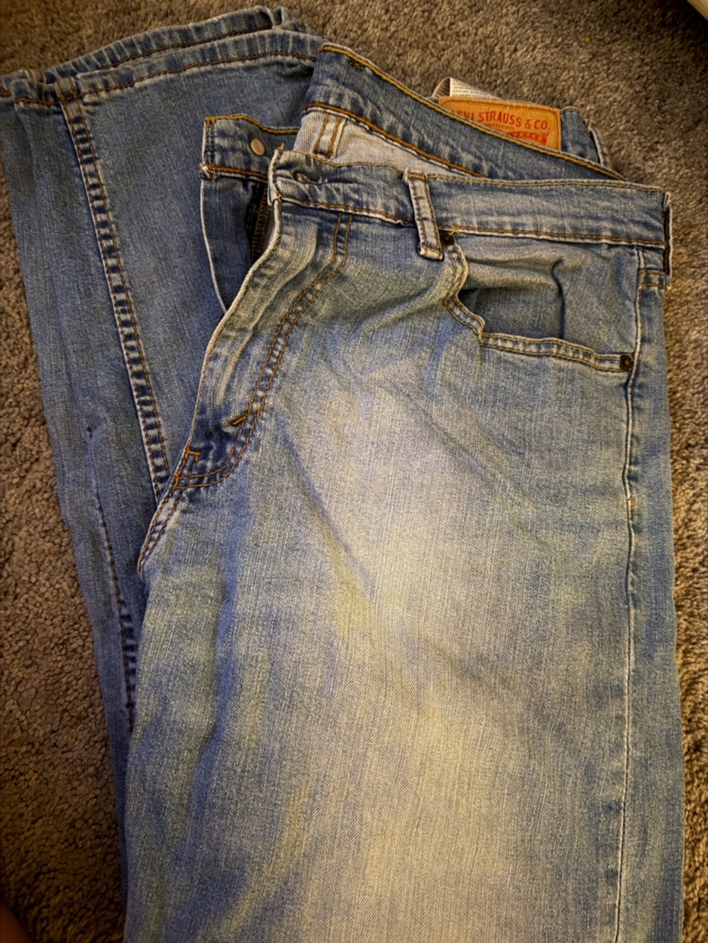Levi's Men's Straight Jeans in Faded Blue